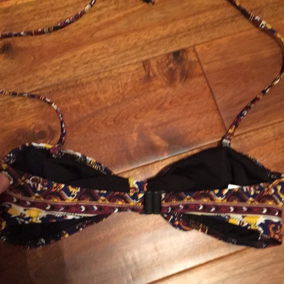 Urban Outfitters bathing suit top - Picture 2 of 3